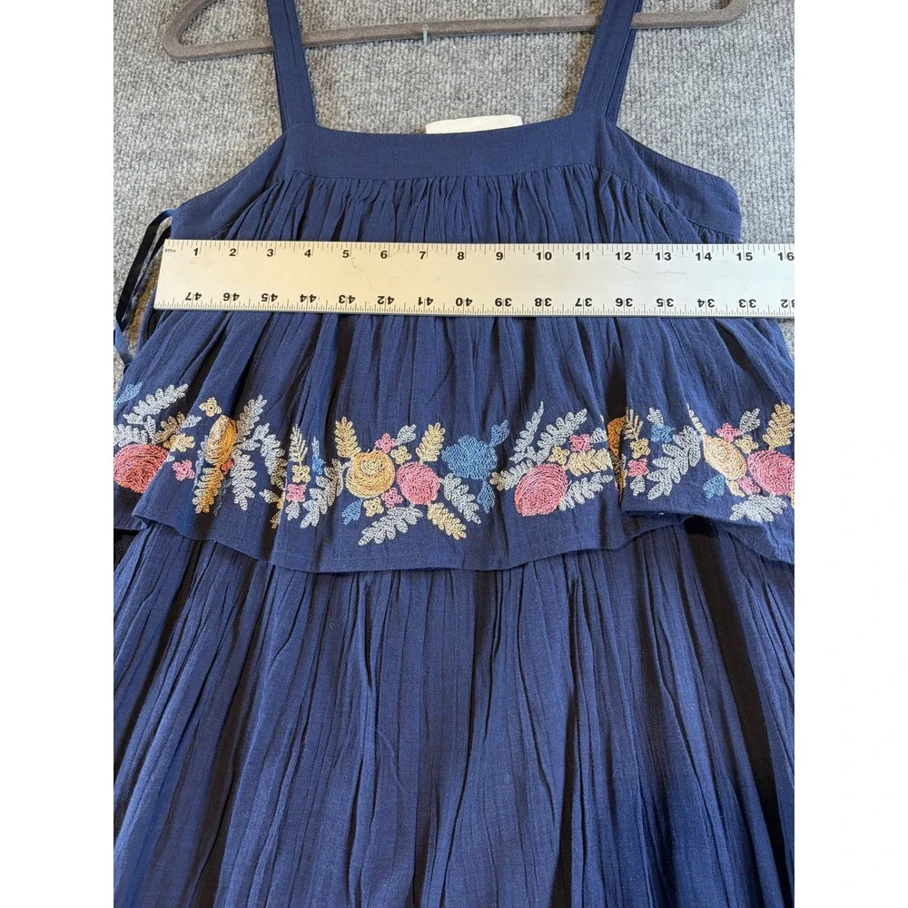 NAO tiered maxi